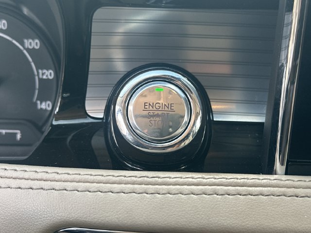 Certified 2022 Lincoln Corsair FWD image 25