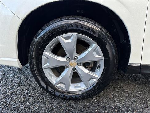 Used 2015 Subaru Forester 2.5i w/ Alloy Wheel Package AWD/4WD image 10