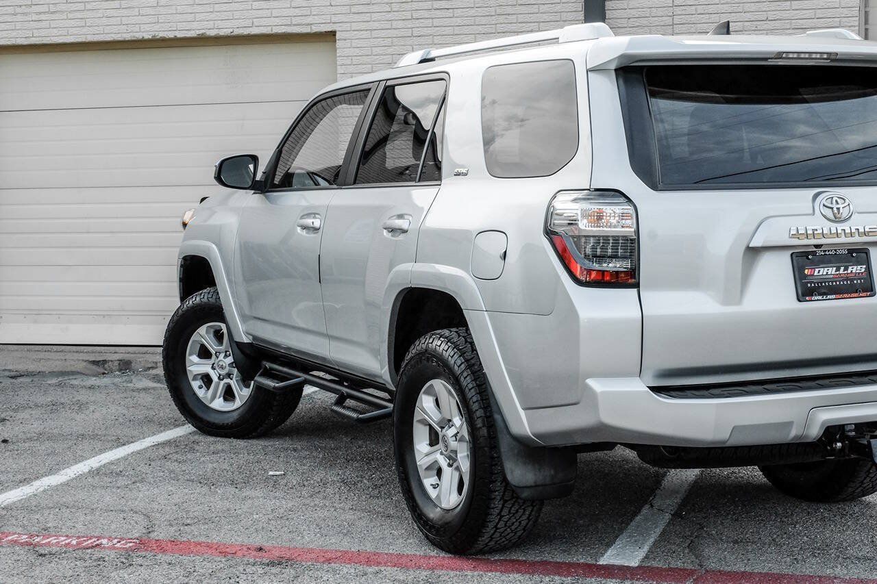 Used 2016 Toyota 4Runner SR5 AWD/4WD image 13