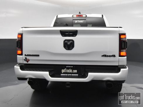 Used 2023 RAM 1500 Laramie AWD/4WD image 6