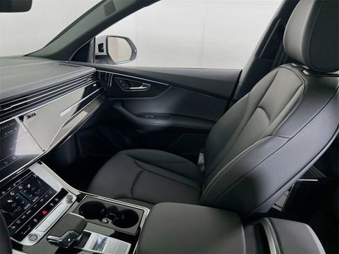 New 2026 Audi Q8 Premium Plus image 24