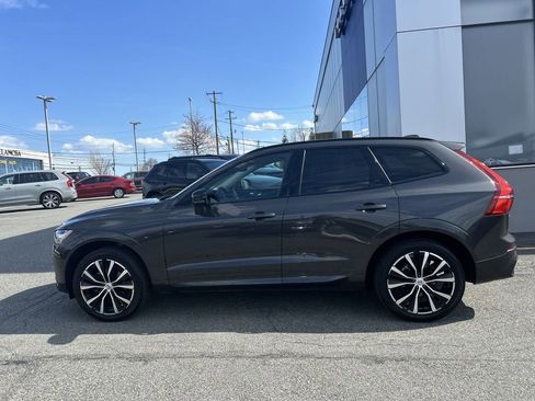 Certified 2023 Volvo XC60 B5 Plus w/ Climate Package AWD/4WD image 5
