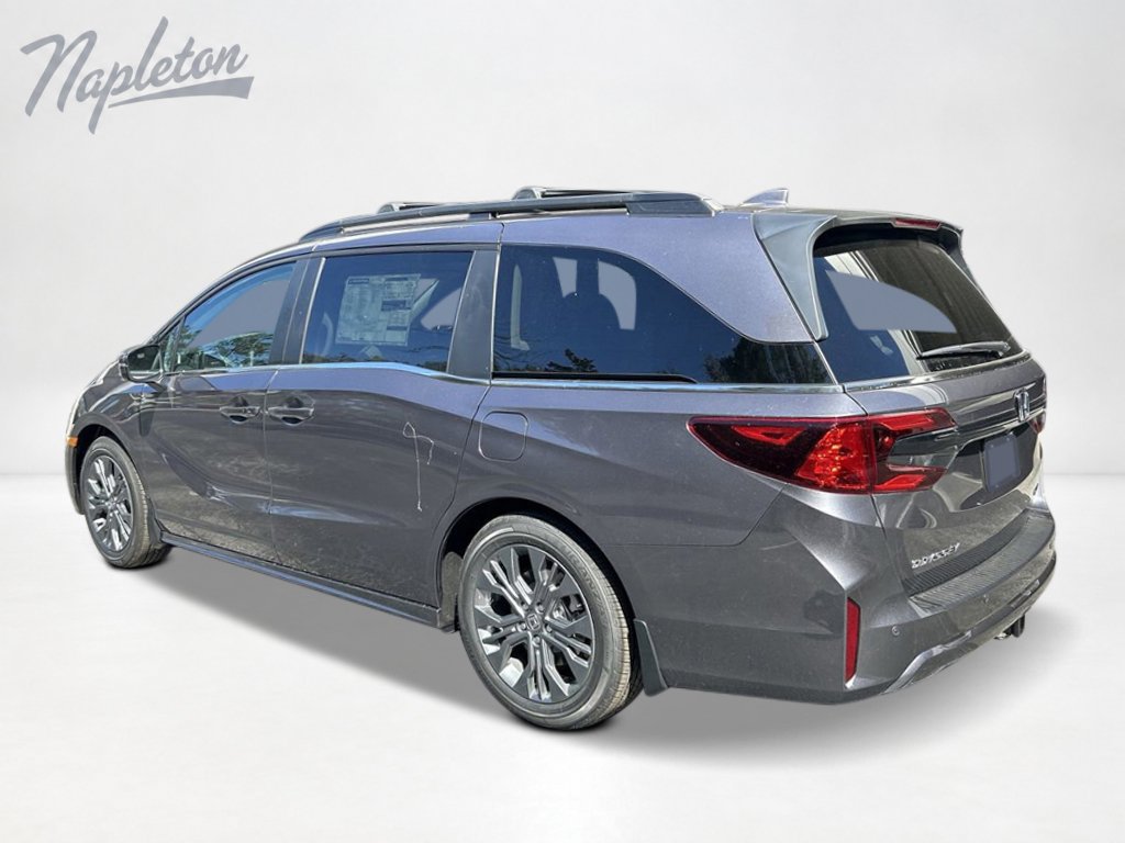New 2027 Honda Odyssey Touring image 3