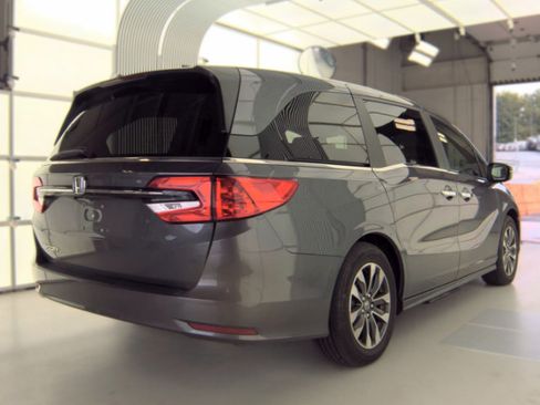 Used 2024 Honda Odyssey EX-L image 2