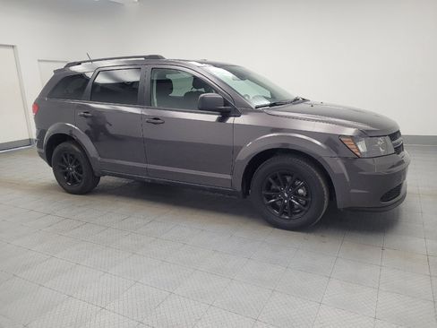 Used 2020 Dodge Journey SE w/ SE Popular Equipment Group FWD image 11