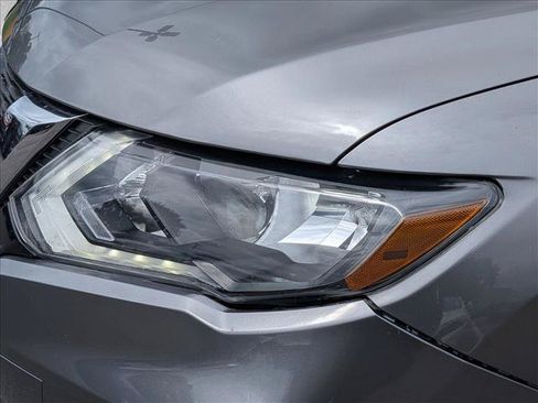 Used 2017 Chevrolet Equinox LT w/ Convenience Package AWD/4WD image 24