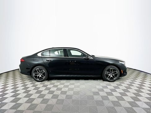 Used 2026 BMW 530i xDrive w/ Executive Package AWD/4WD image 9