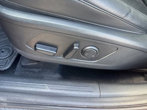 Used 2022 Kia Sorento S image 22