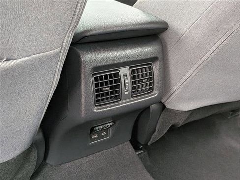 Used 2025 Toyota Camry LE image 17