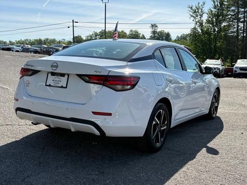 Used 2024 Nissan Sentra SV FWD image 4