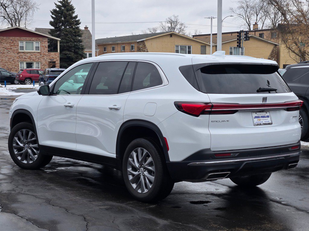 Certified 2025 Buick Enclave Preferred FWD image 17