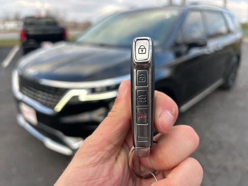 Used 2022 Kia Carnival SX Prestige image 53