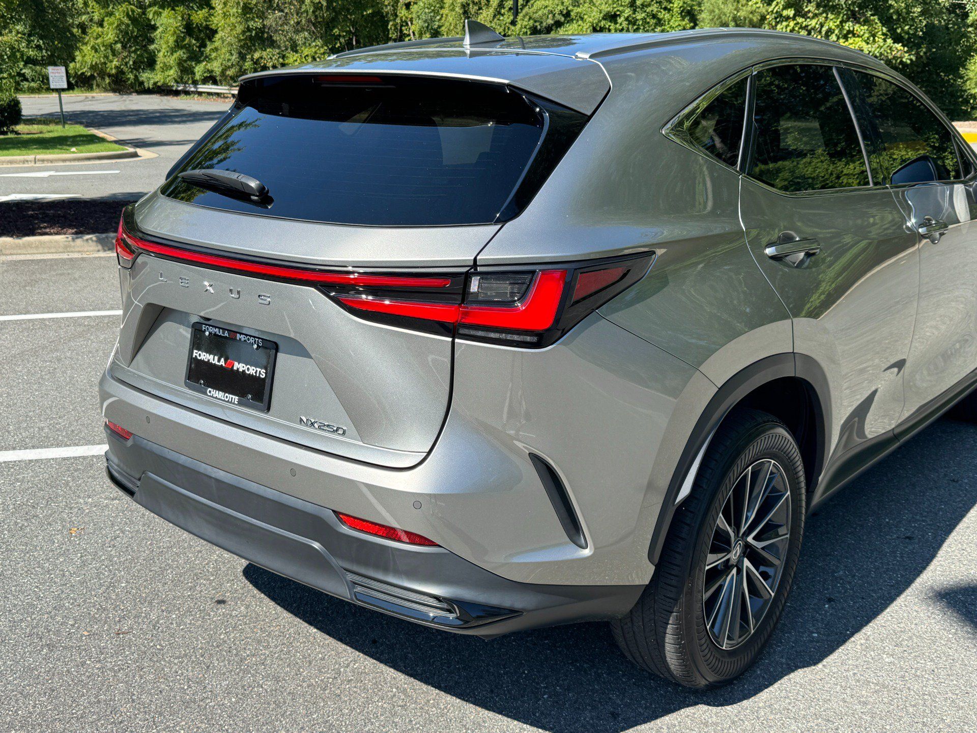 Used 2024 Lexus NX 250 FWD w/ Towing Package (2000 Lbs) image 22