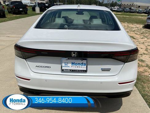 New 2026 Honda Accord Hybrid Touring image 5