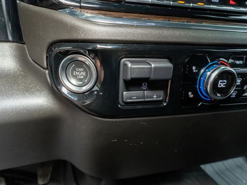 Used 2024 GMC Sierra 1500 SLE w/ Preferred Package image 22