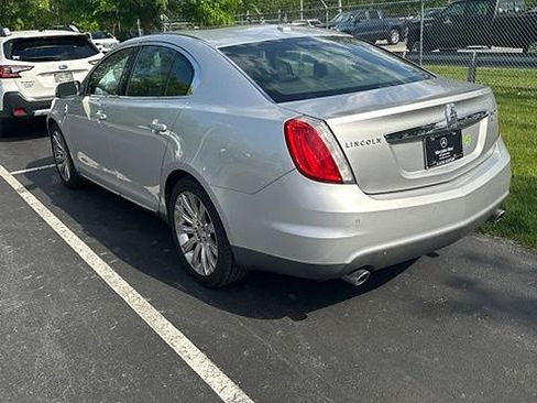 Used 2009 Lincoln MKS AWD image 3