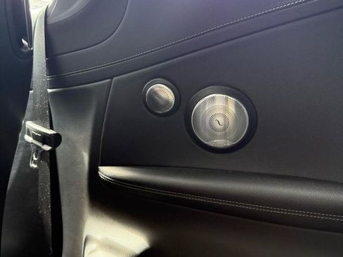 Used 2016 Mercedes-Benz Metris Passenger image 26