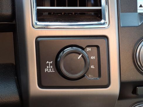 Used 2017 Ford F250 Platinum w/ Platinum Ultimate Package image 9