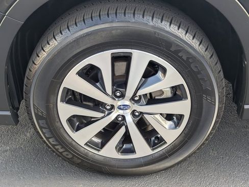 Used 2020 Subaru Outback Premium w/ Popular Package #1 image 11