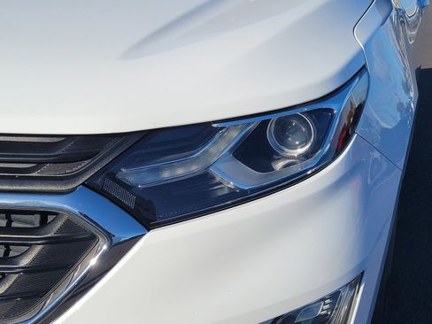 Used 2020 Chevrolet Equinox LS w/ LS Convenience Package image 10