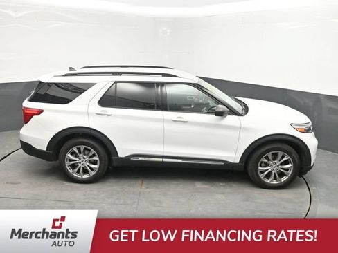 Used 2022 Ford Explorer XLT w/ Equipment Group 202A AWD/4WD image 27