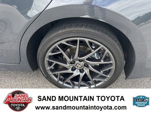 Used 2025 Toyota Camry XSE FWD image 12