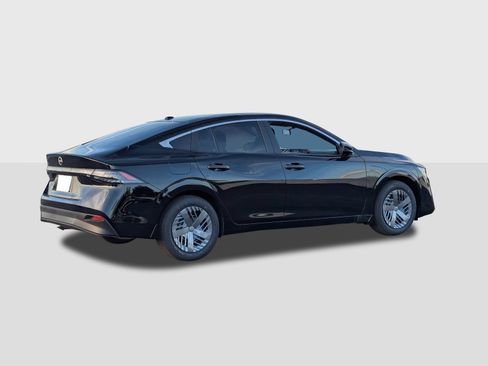 Used 2026 Nissan Sentra S w/ S Cold Weather Package FWD image 6