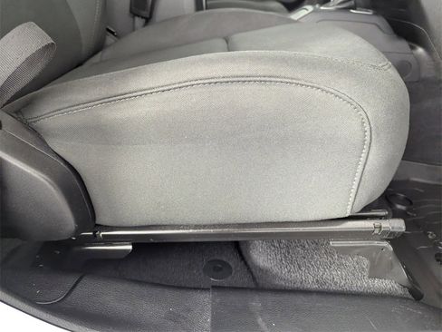 Used 2021 Jeep Gladiator Sport image 35