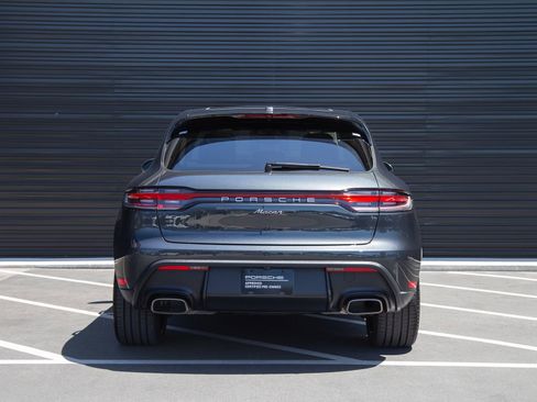 Certified 2024 Porsche Macan AWD/4WD image 9