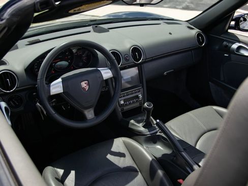 Used 2006 Porsche Boxster RWD image 21