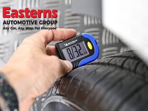 Used 2025 Kia Soul LX w/ LX Technology Package FWD image 29