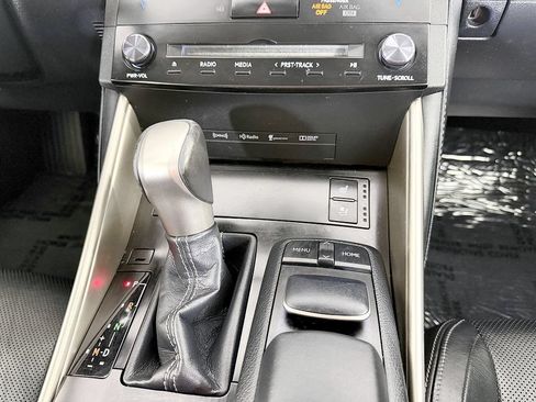 Used 2014 Lexus IS 250 w/ Luxury Package w/Gray Wood RWD image 58
