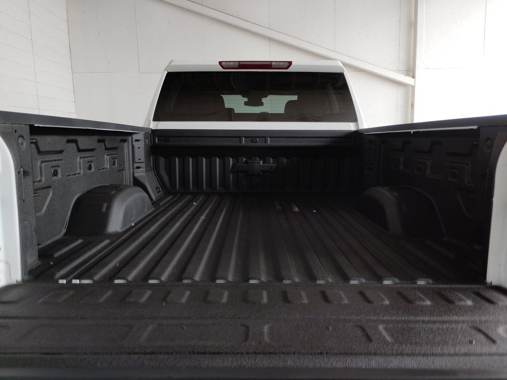 Used 2025 Chevrolet Silverado 2500 LT AWD/4WD image 19