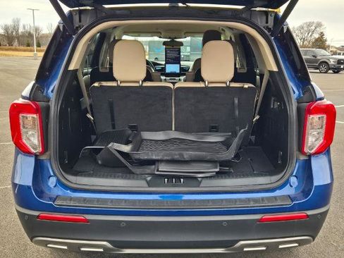 Certified 2023 Ford Explorer XLT w/ Equipment Group 202A image 17