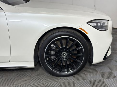 Certified 2022 Mercedes-Benz S 500 4MATIC w/ AMG Line Package image 12