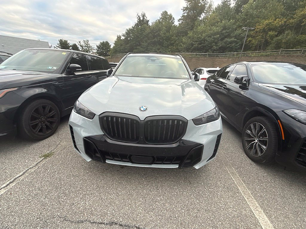 Used 2026 BMW X5 xDrive40i AWD/4WD image 2