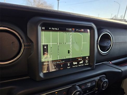 Used 2022 Jeep Wrangler Unlimited Sahara image 21