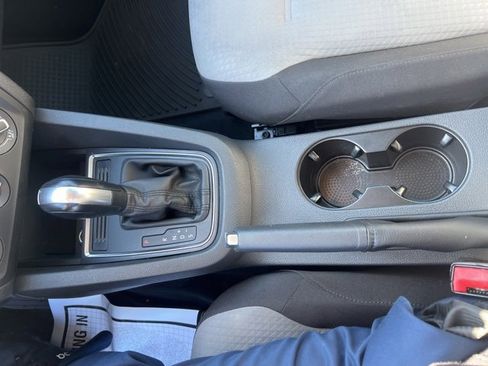 Used 2017 Volkswagen Jetta S image 13