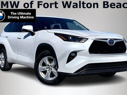 Used 2022 Toyota Highlander LE