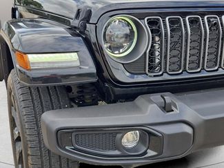 Used 2024 Jeep Wrangler Unlimited Sahara video 3