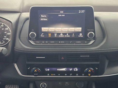 Used 2023 Nissan Rogue SV w/ SV Premium B Package FWD image 26