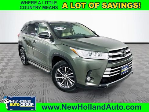 Used 2019 Toyota Highlander XLE w/ Protection Package #3 AWD/4WD image 1