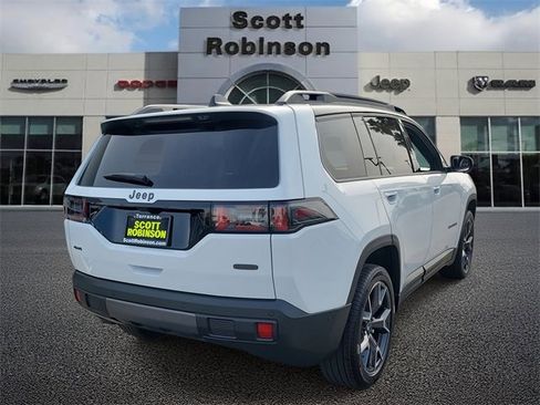 New 2026 Jeep Cherokee Overland image 4