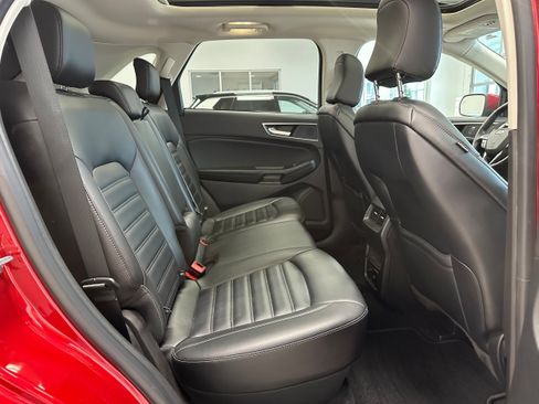 Used 2023 Ford Edge SEL w/ Convenience Package image 13