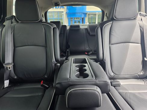 New 2026 Honda Odyssey Touring image 14