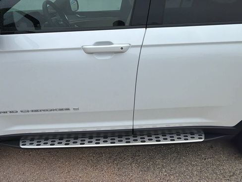 New 2026 Jeep Grand Cherokee L Limited AWD/4WD image 15