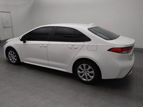 Used 2021 Toyota Corolla LE FWD image 3