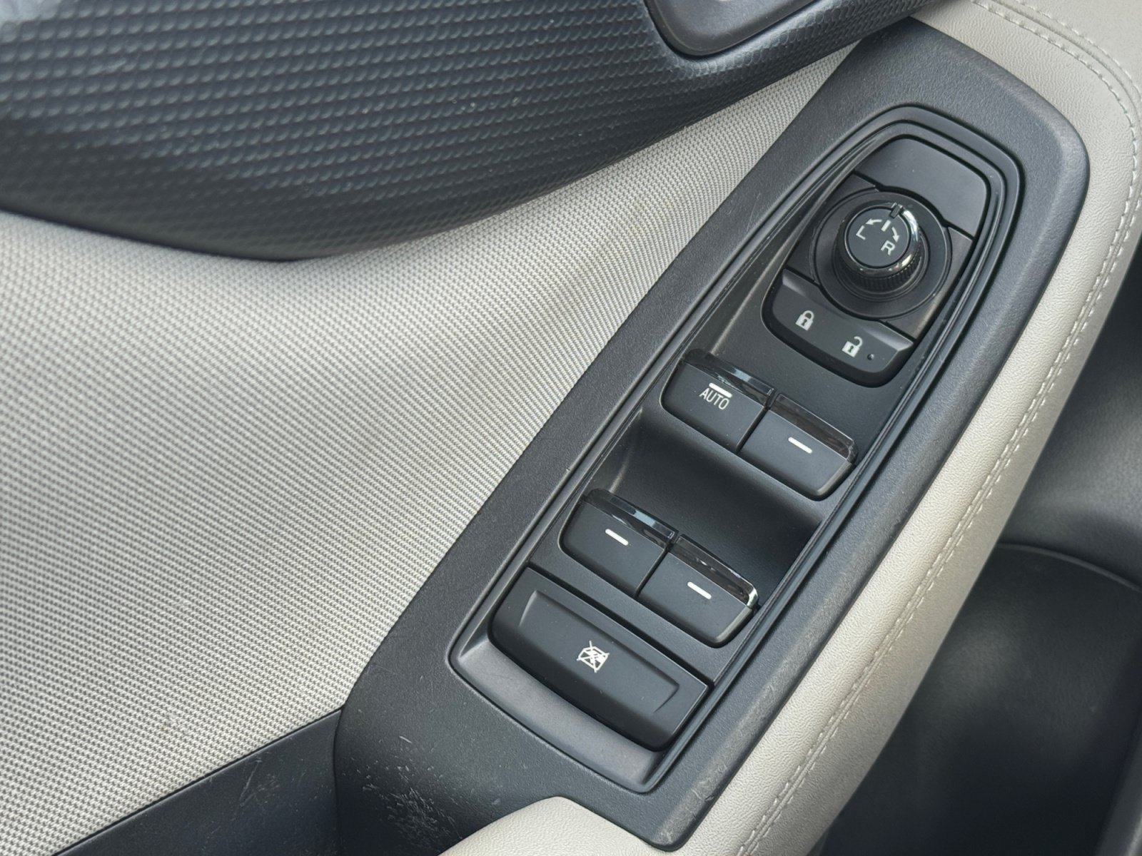Used 2023 Subaru Forester AWD/4WD image 15