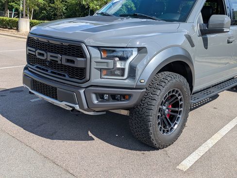 Used 2018 Ford F150 Raptor w/ Equipment Group 802A Luxury AWD/4WD image 10