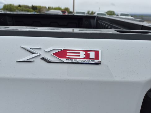 New 2026 GMC Sierra 1500 SLT w/ SLT Premium Package image 11